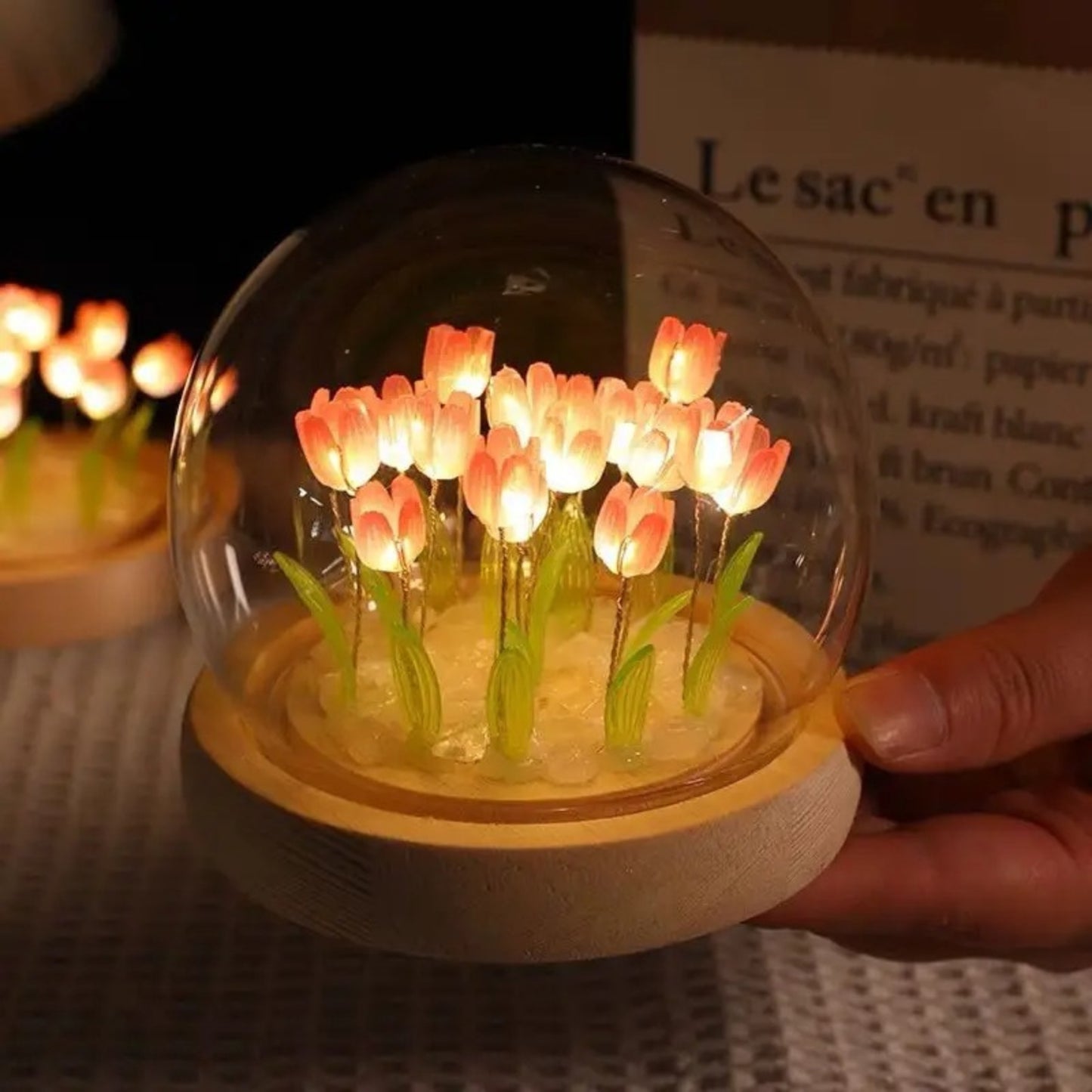 Lámpara LED Decorativa Tulipán en Cúpula de Vidrio