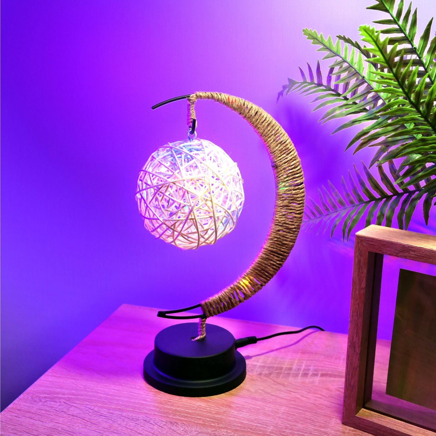 Lámpara LED Media Luna con Cáñamo y Colgante Rattan