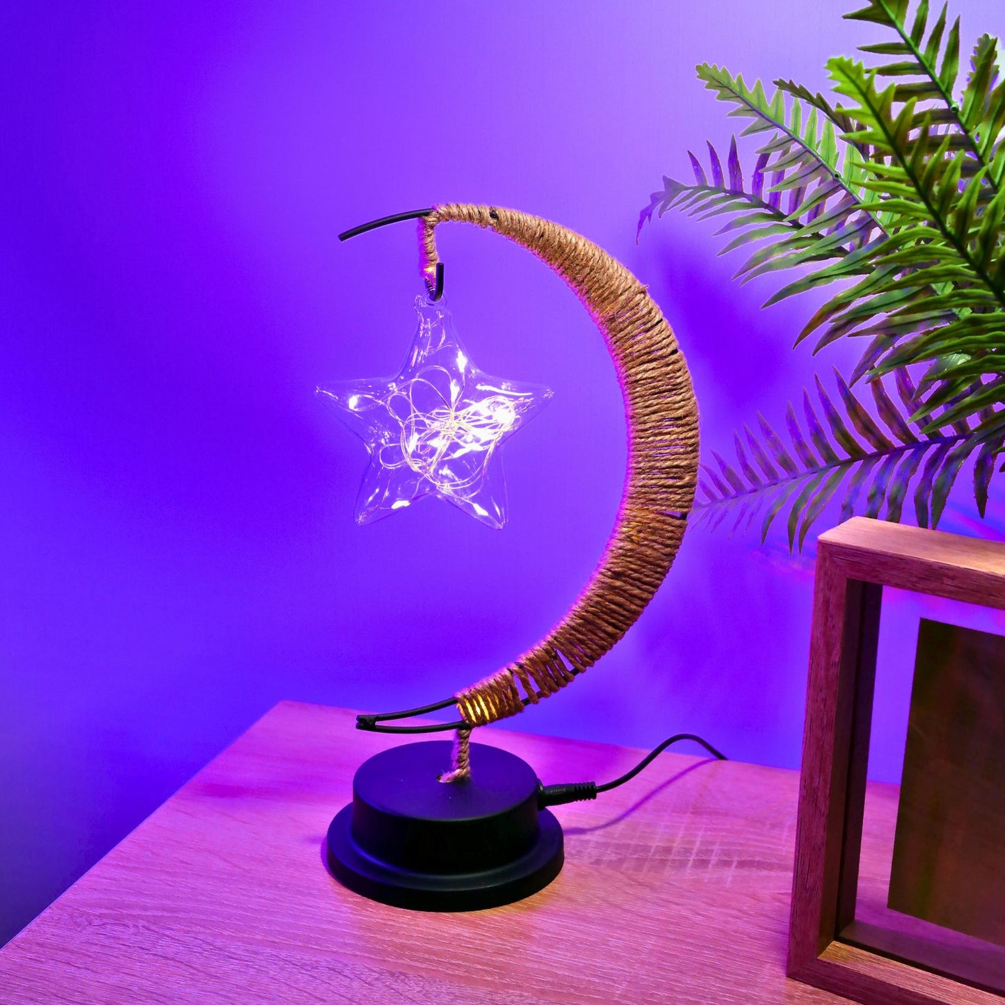 Lámpara LED Media Luna con Cáñamo y Colgante Estrella