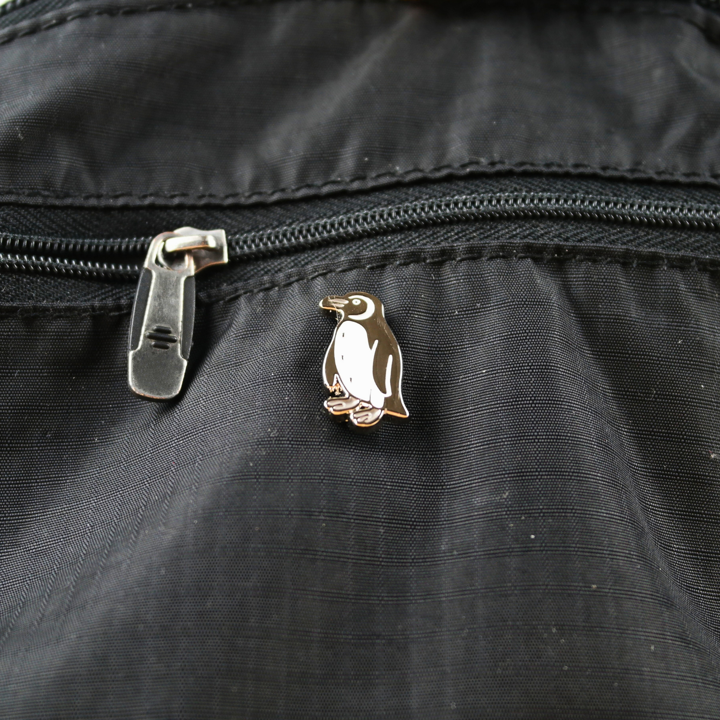 Pin Metálico Souvenir de Chile Pingüinos